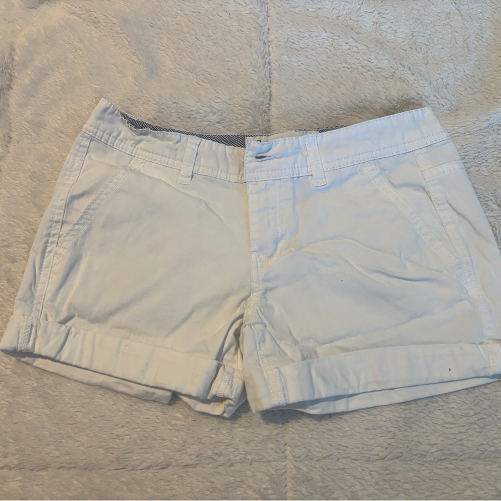 White Aeropostale Midi Twill Shorts